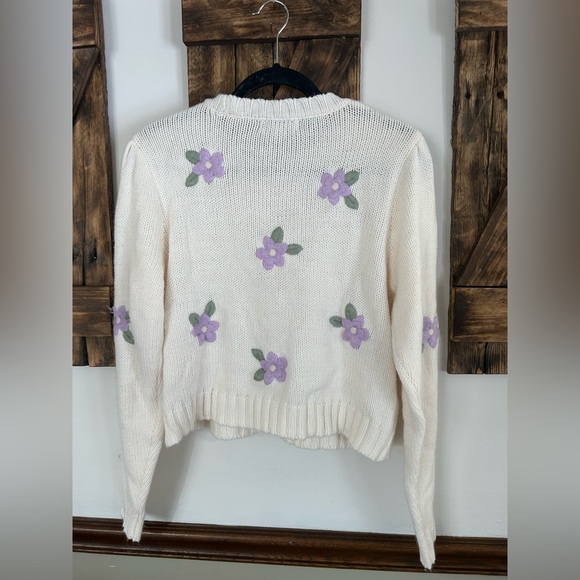 Francesca’s Collection Flower Floral Sweater 🌺 Women’s Small - Picture 4 of 4
